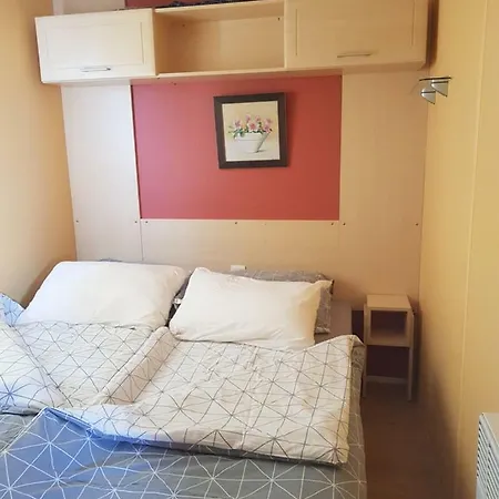 مكان تخييم A Place To Relax Close To لاس غاليتاس